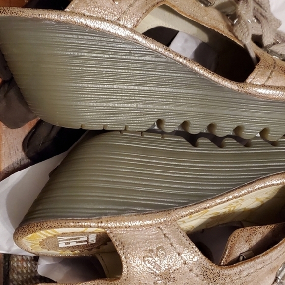 Fly London Ylfa sandals 41/10 NWT - Picture 5 of 12